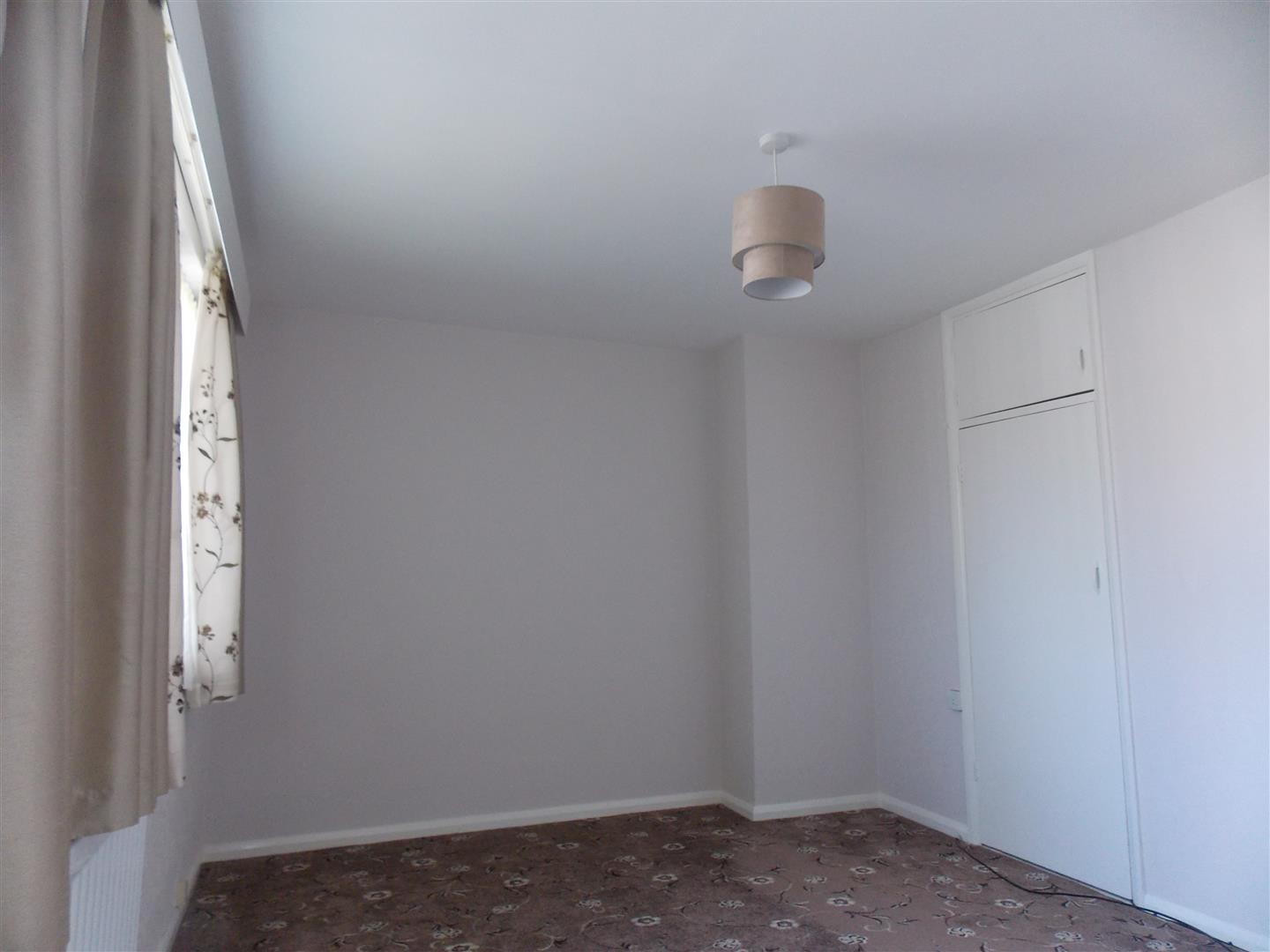 2 bed  to rent  - Property Image 7