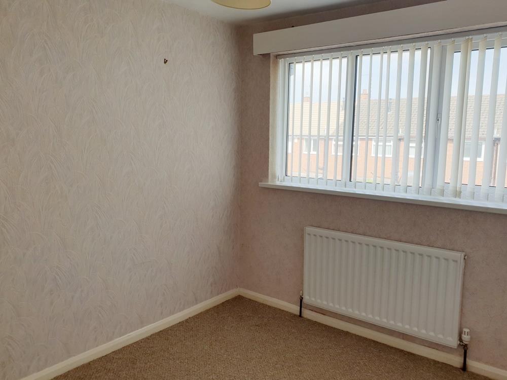 2 bed  to rent  - Property Image 8