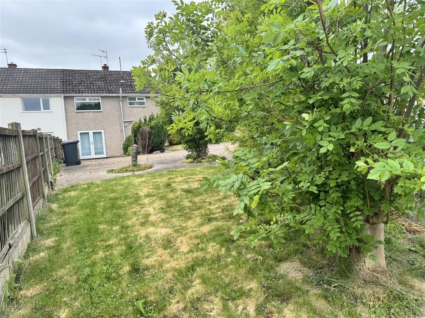 3 bed  to rent in Kirk Hallam 13