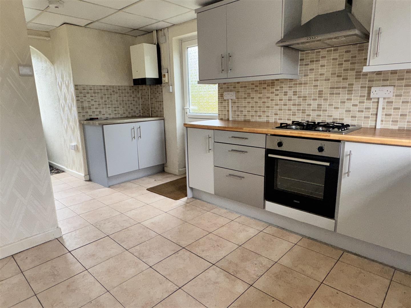 3 bed  to rent in Kirk Hallam 3