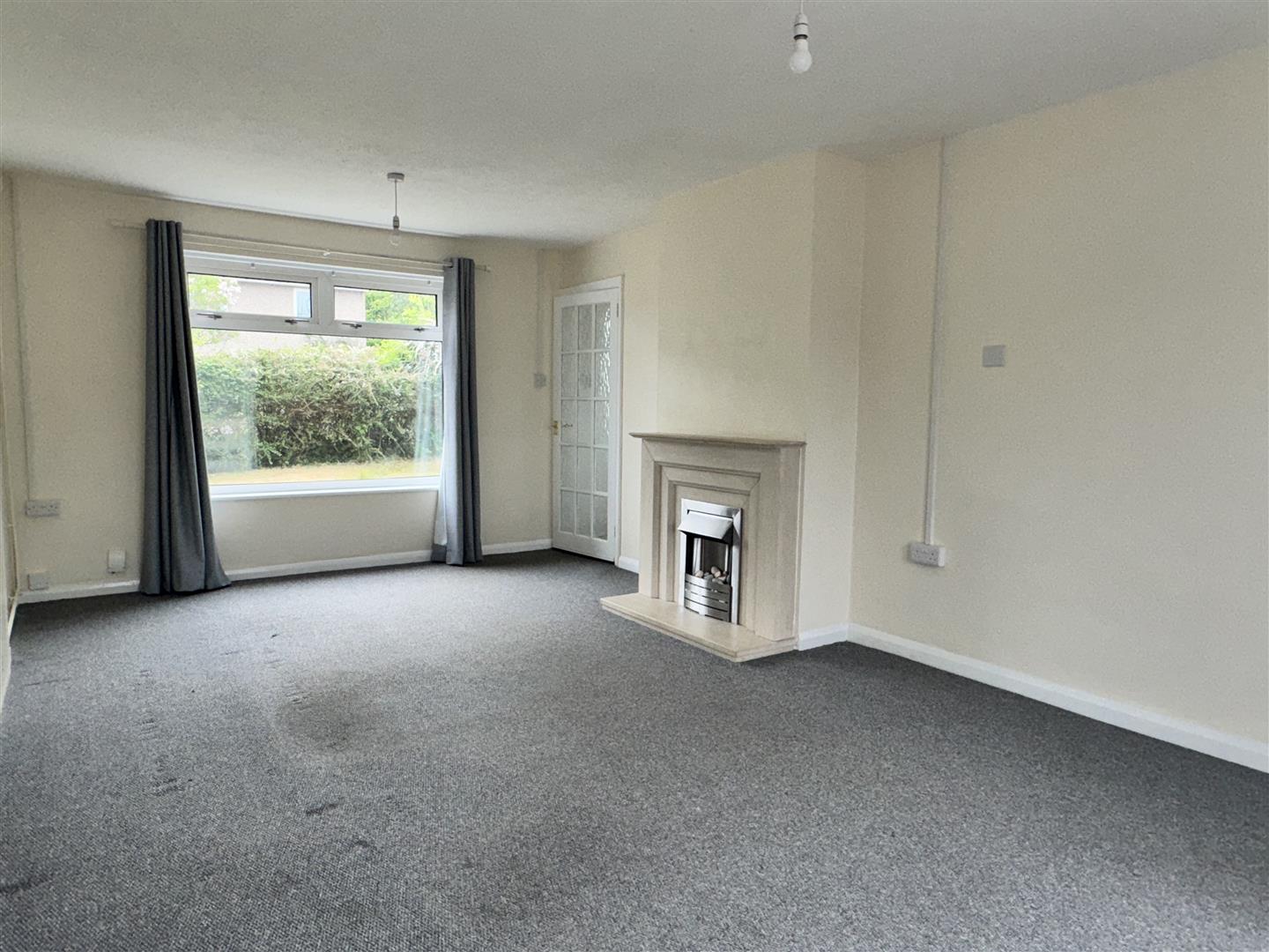 3 bed  to rent in Kirk Hallam 4