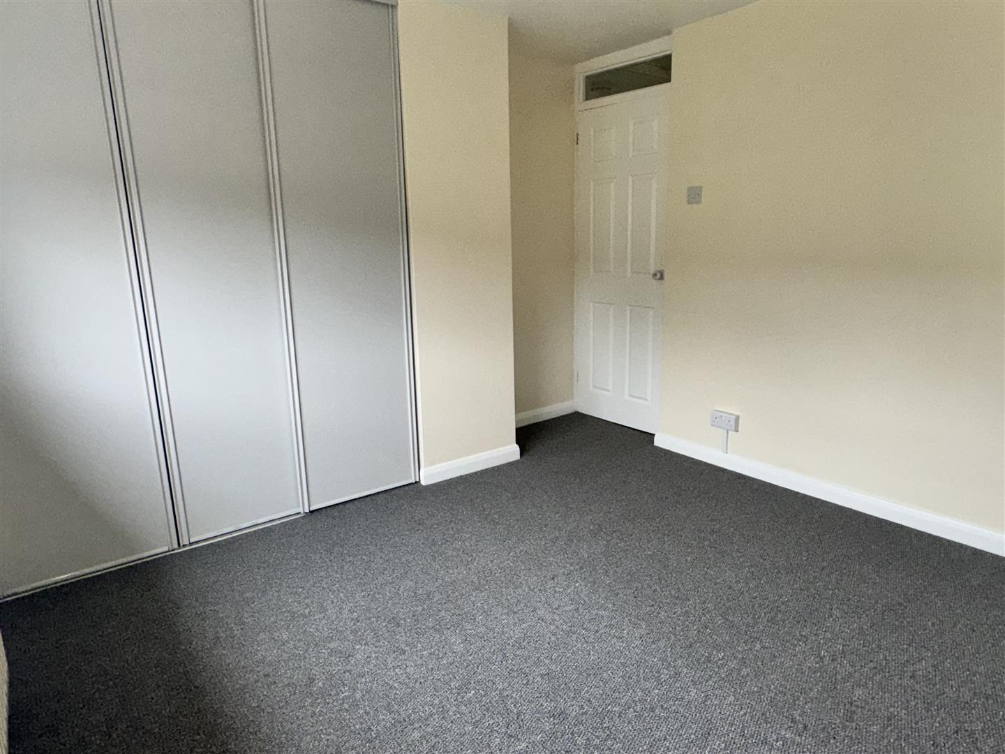 3 bed  to rent in Kirk Hallam 8