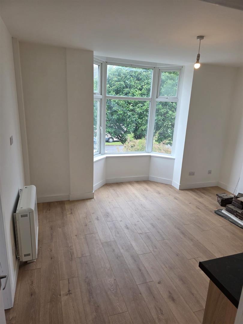 2 bed  to rent  - Property Image 1