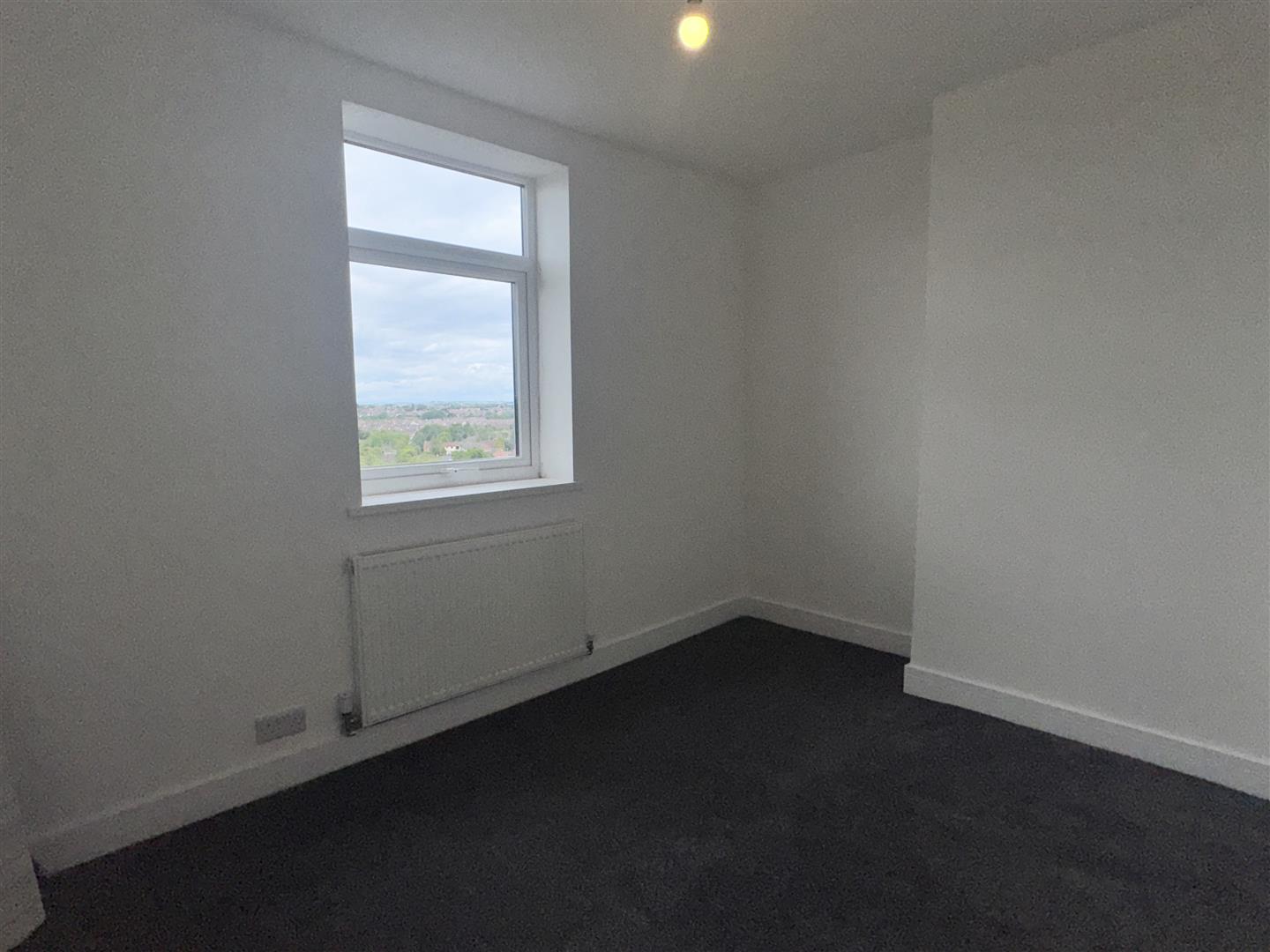 3 bed  to rent  - Property Image 10
