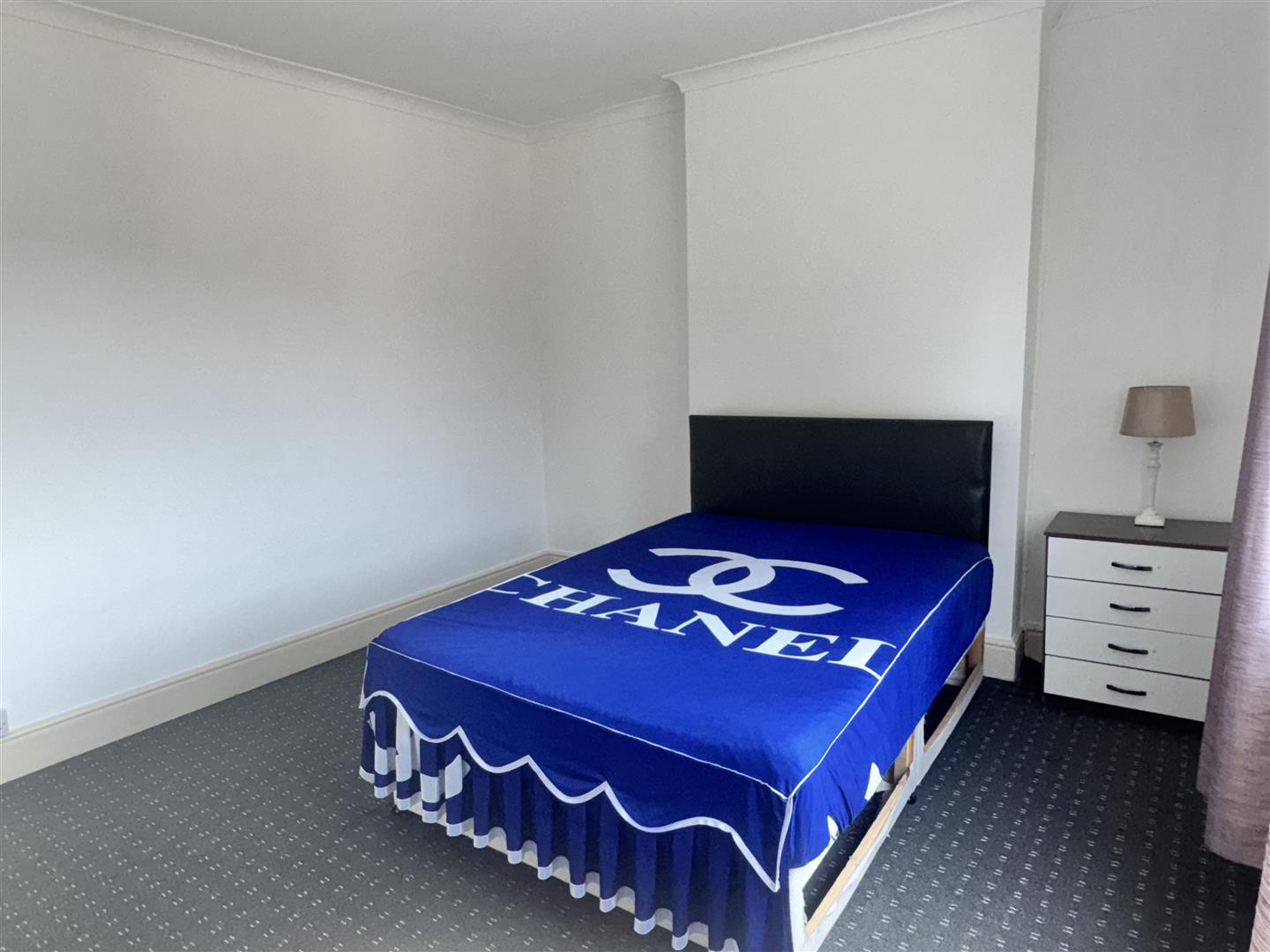 2 bed  to rent  - Property Image 7
