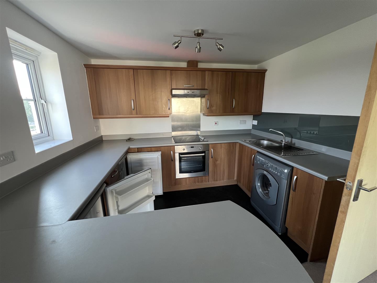 1 bed  to rent  - Property Image 4