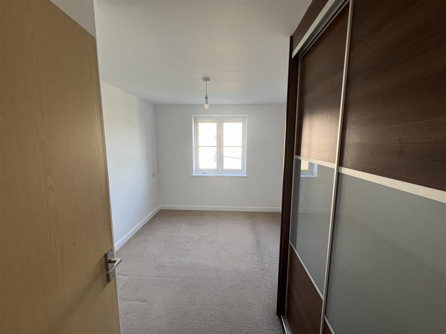 1 bed  to rent  - Property Image 6