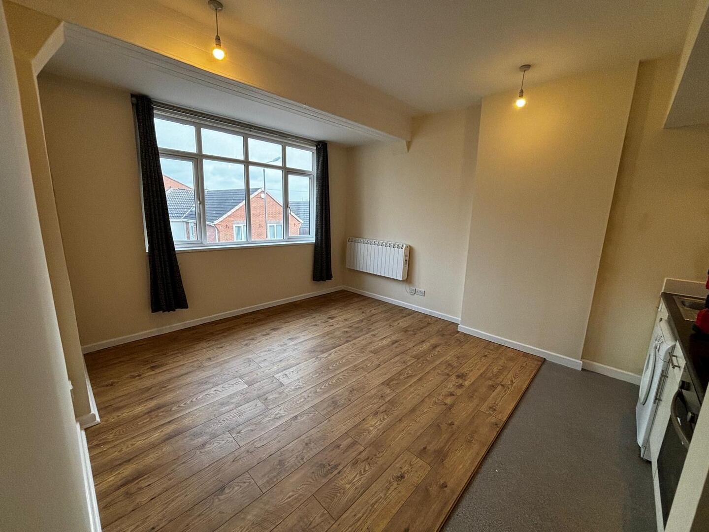 1 bed flat to rent in Codnor 2
