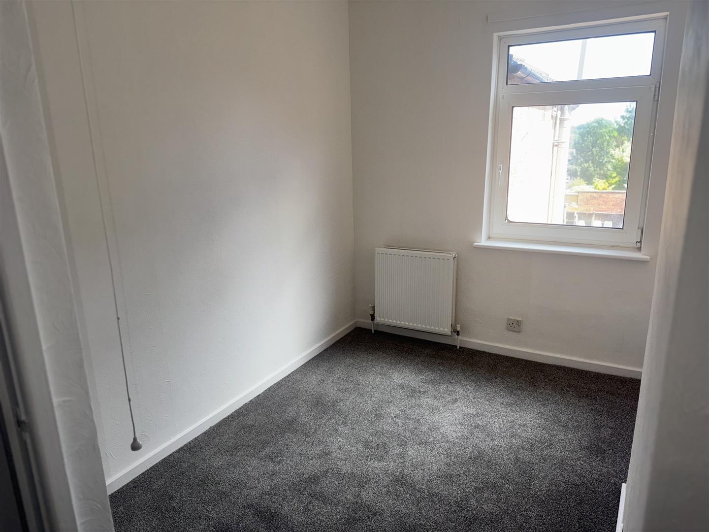 2 bed  to rent  - Property Image 5