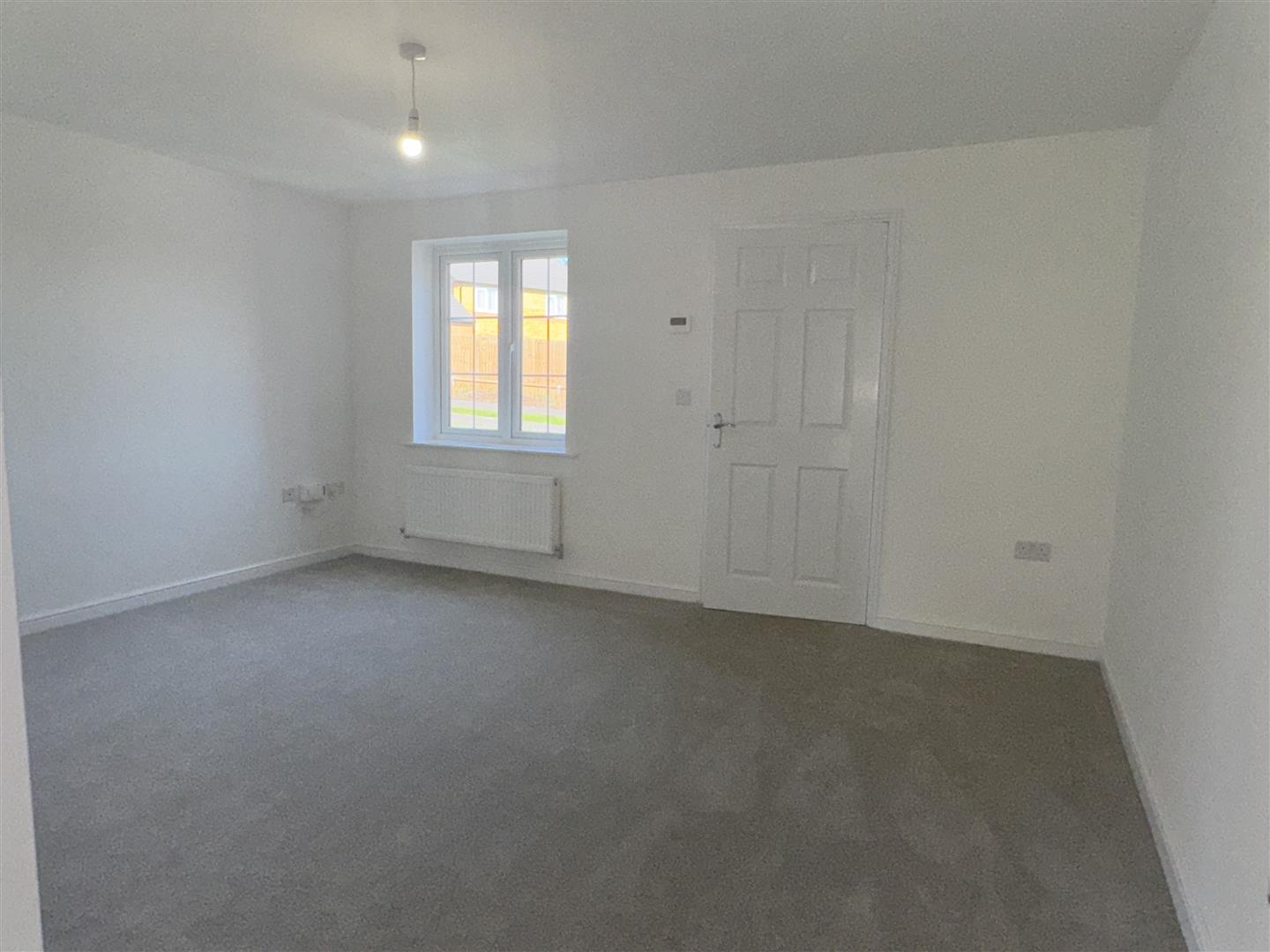 3 bed  to rent  - Property Image 4