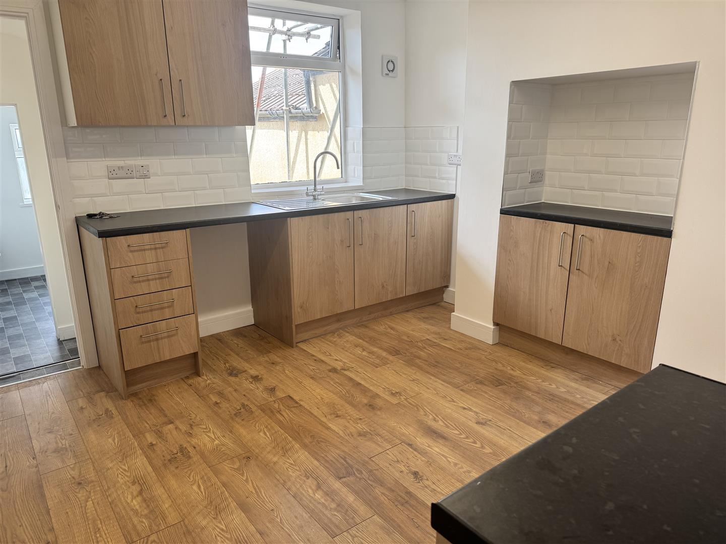3 bed  to rent  - Property Image 5