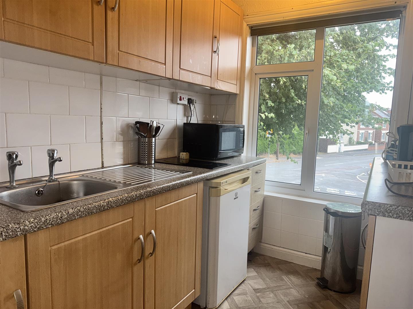 1 bed flat to rent 3