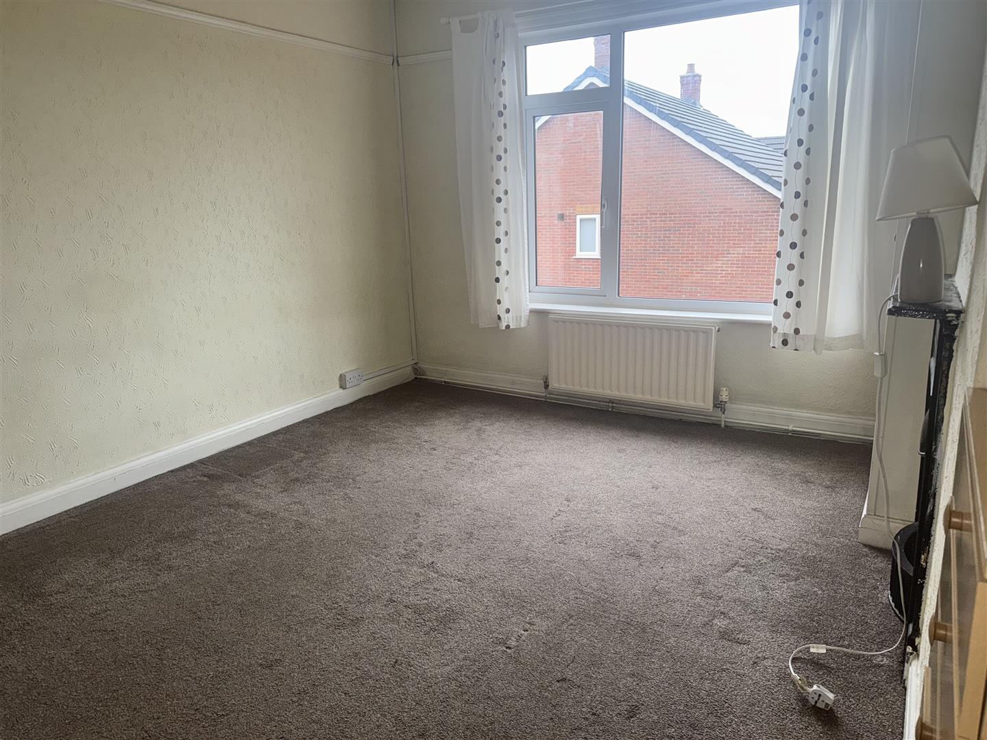 1 bed flat to rent 10