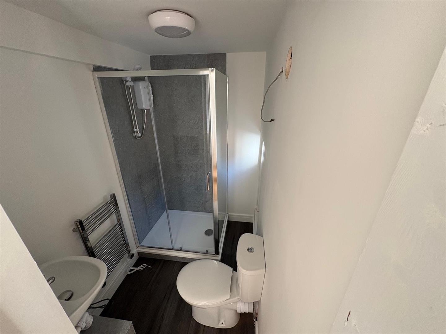 1 bed  to rent  - Property Image 6