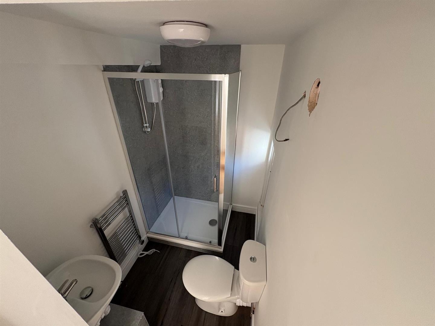 1 bed  to rent  - Property Image 7