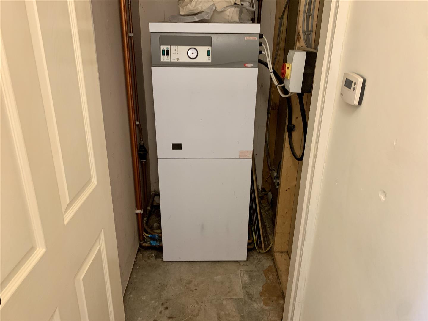 2 bed apartment to rent 5