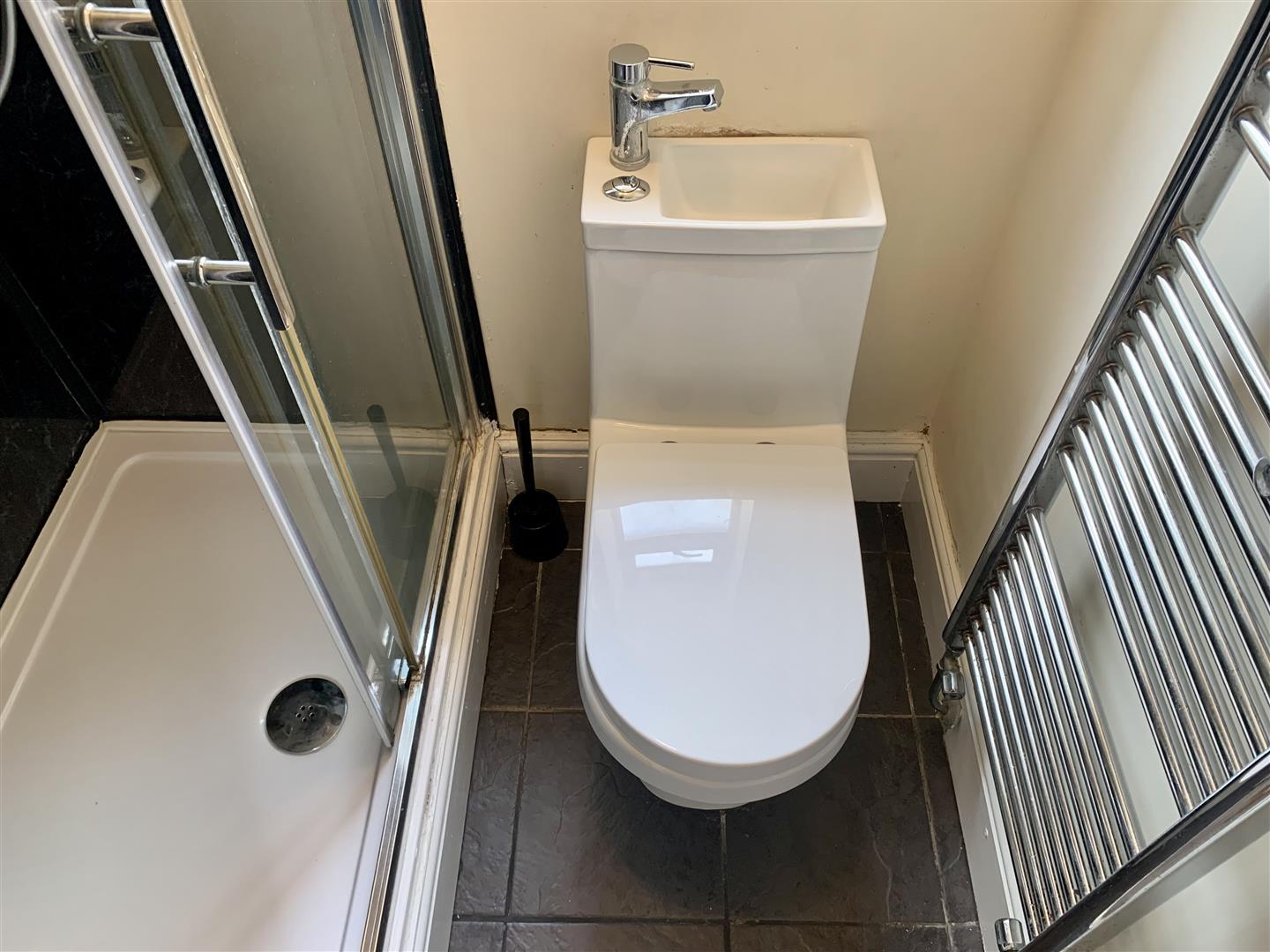 2 bed apartment to rent 9