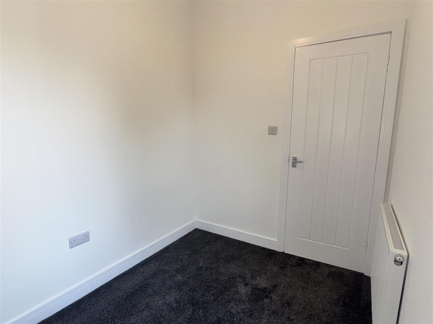 3 bed  to rent  - Property Image 5