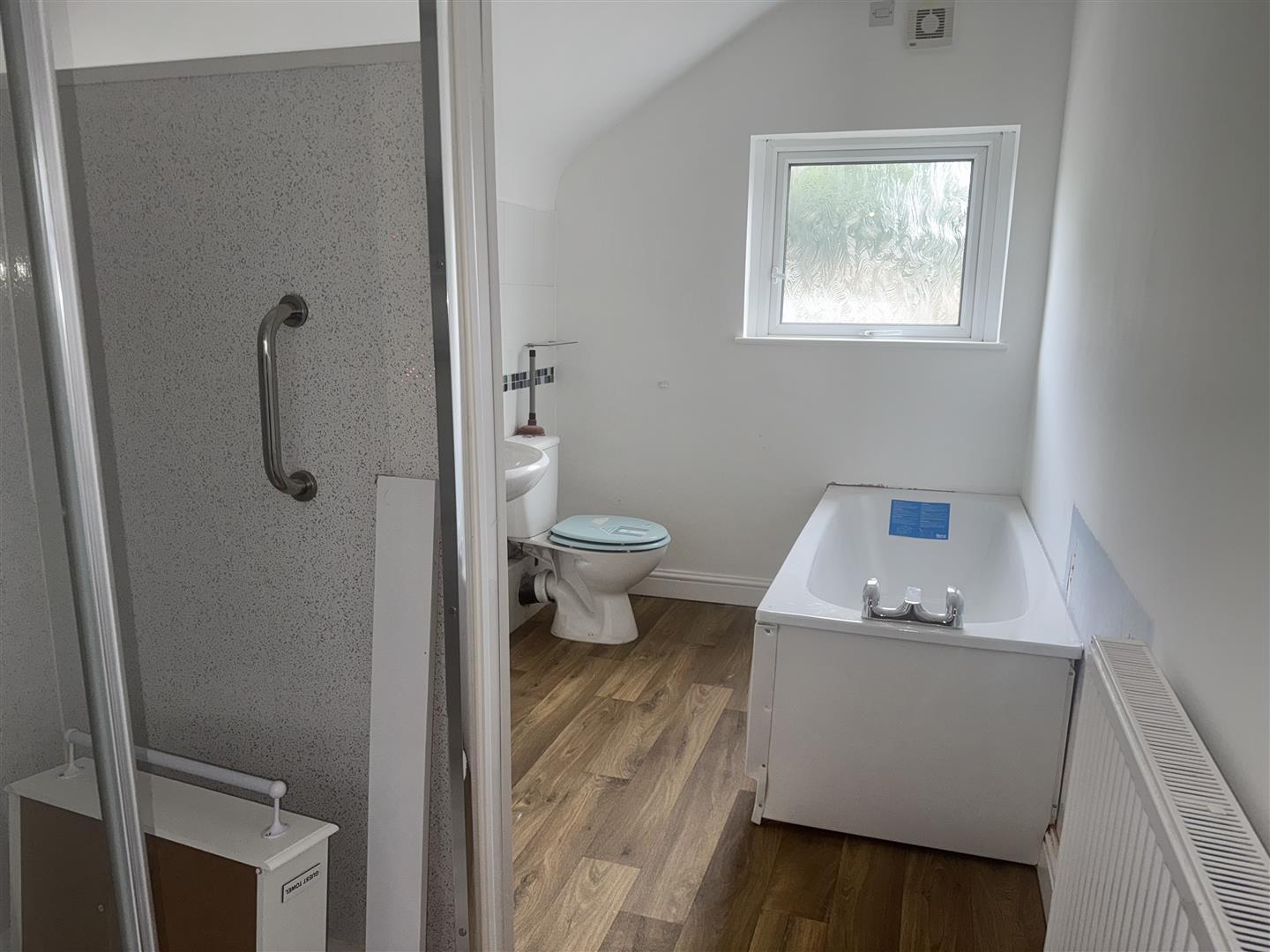 2 bed  to rent  - Property Image 2