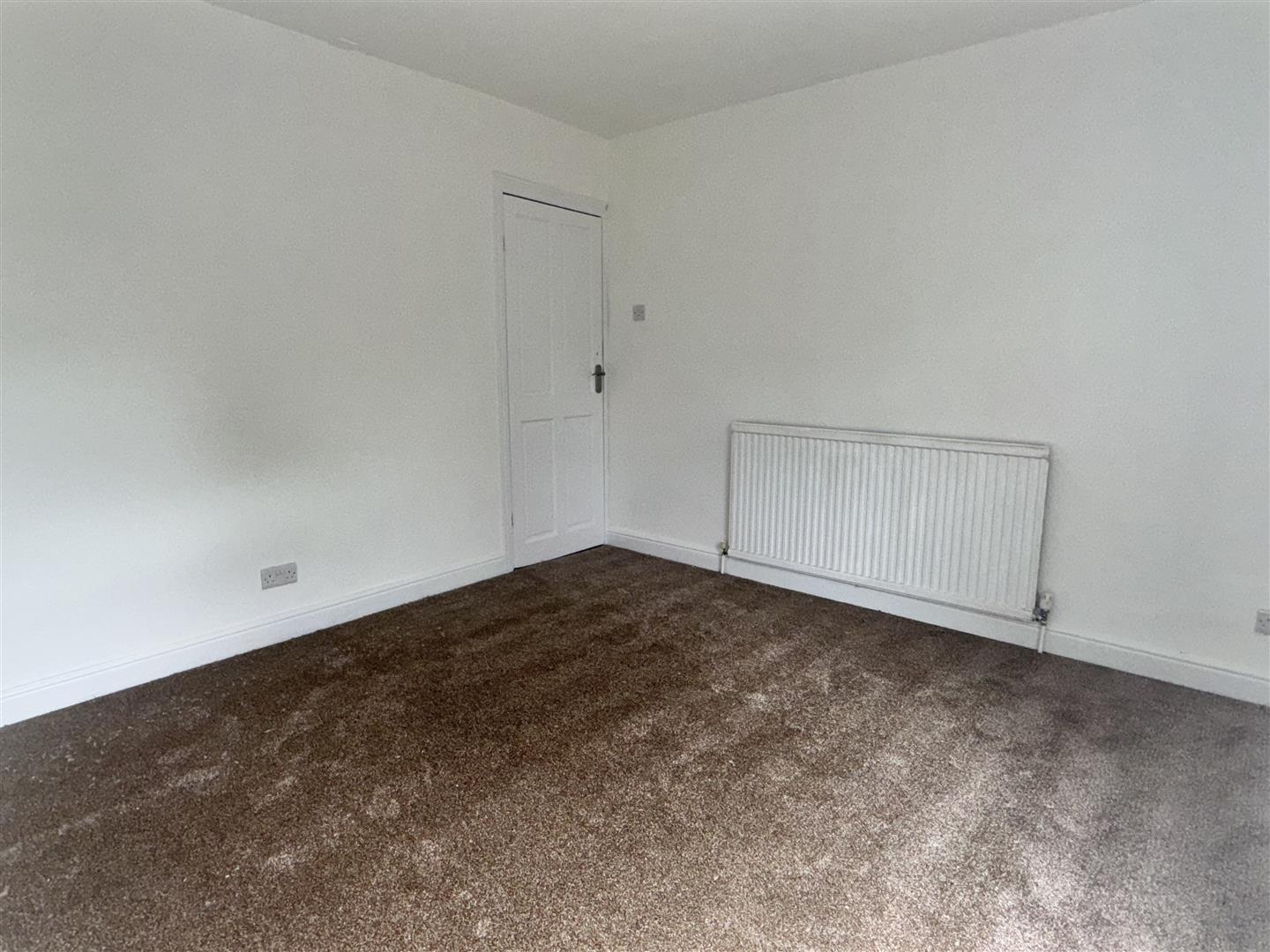 2 bed  to rent  - Property Image 4