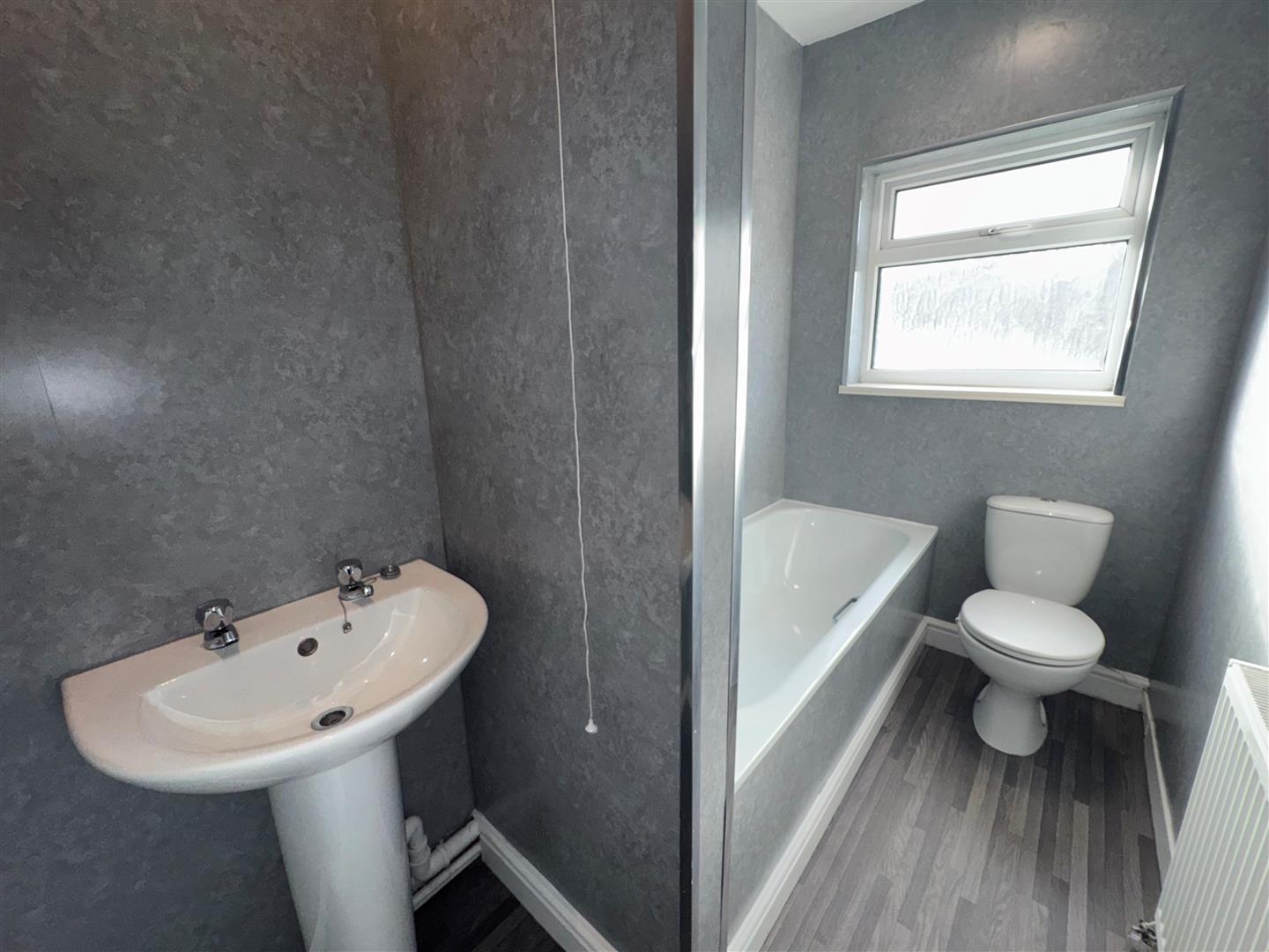 2 bed  to rent  - Property Image 7