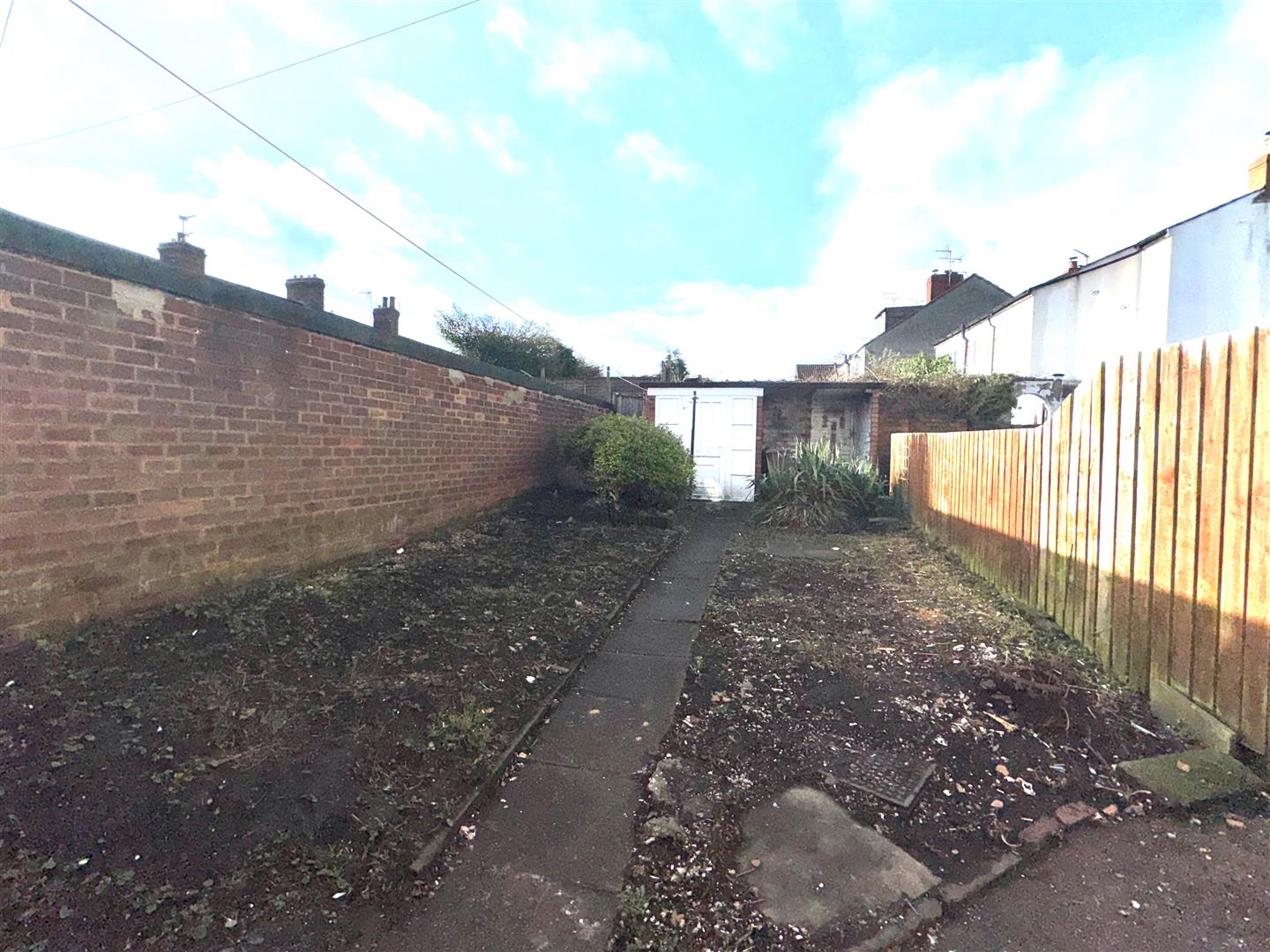 2 bed  to rent  - Property Image 10