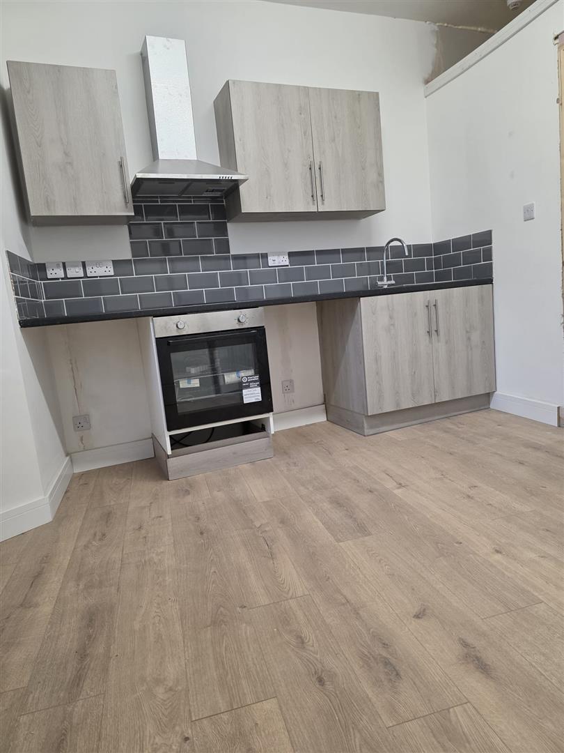 1 bed  to rent 3