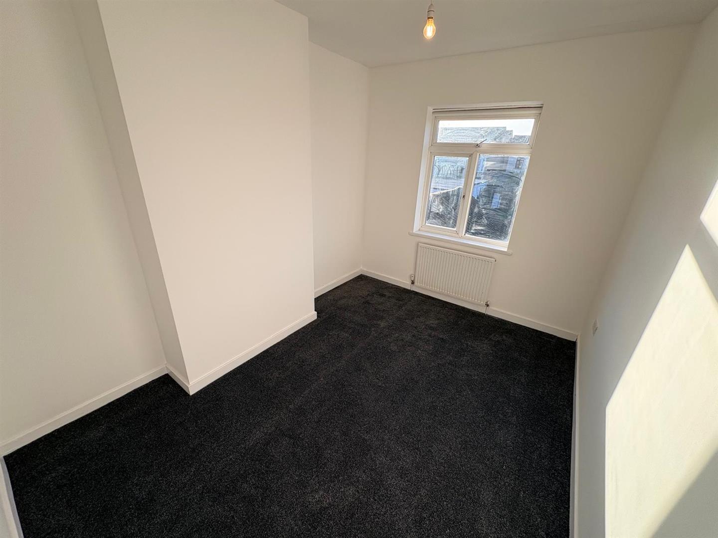 3 bed  to rent in Riddings 7