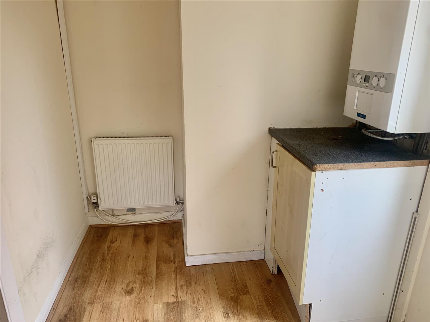 3 bed  to rent  - Property Image 5