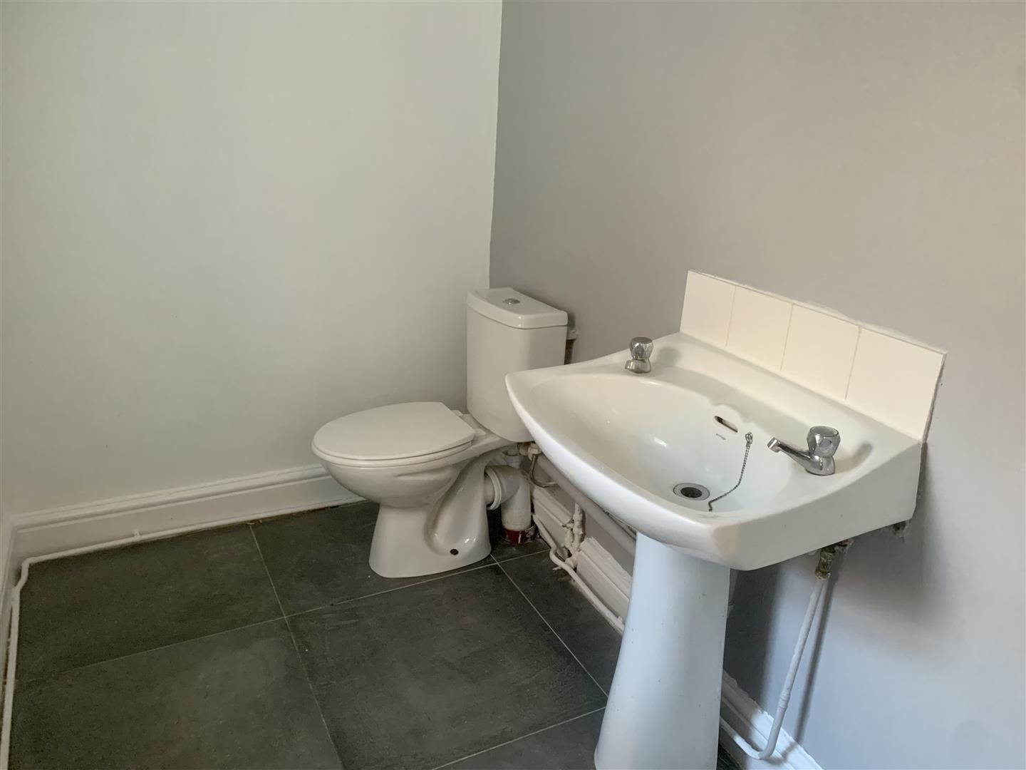 3 bed  to rent  - Property Image 10