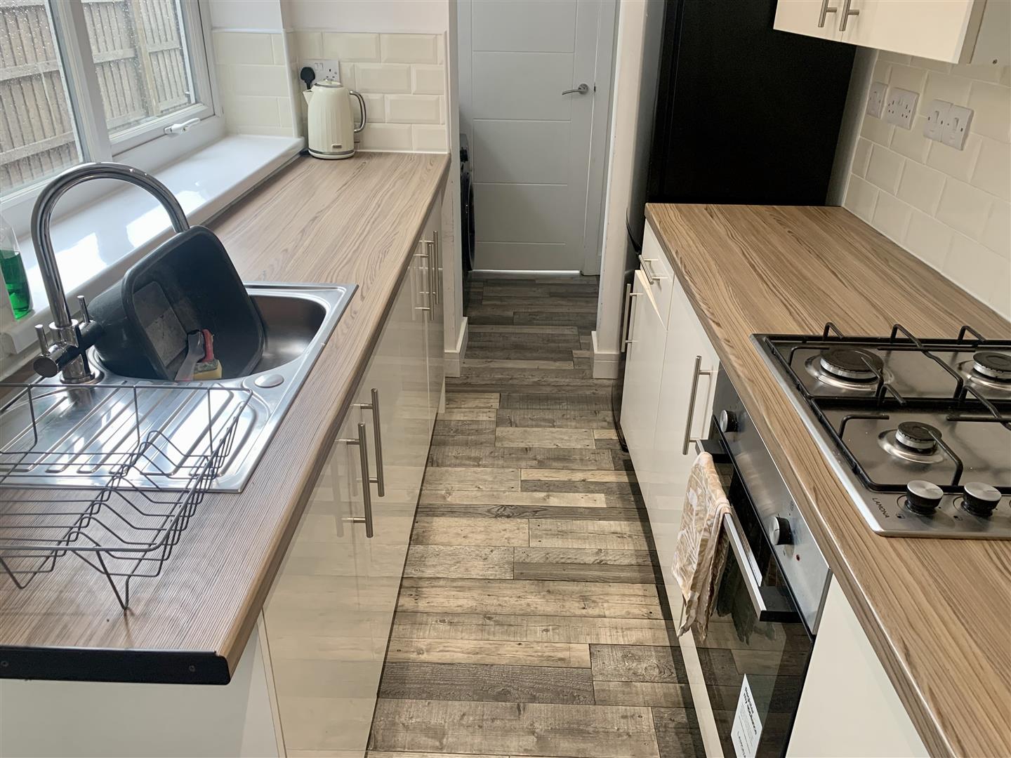 3 bed  to rent in Ilkeston 2