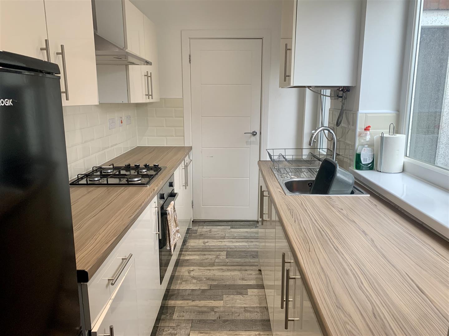 3 bed  to rent in Ilkeston 3