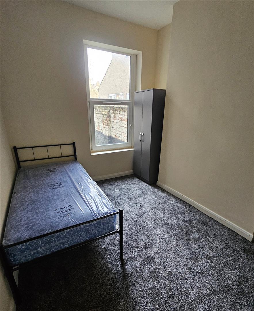 1 bed  to rent  - Property Image 1