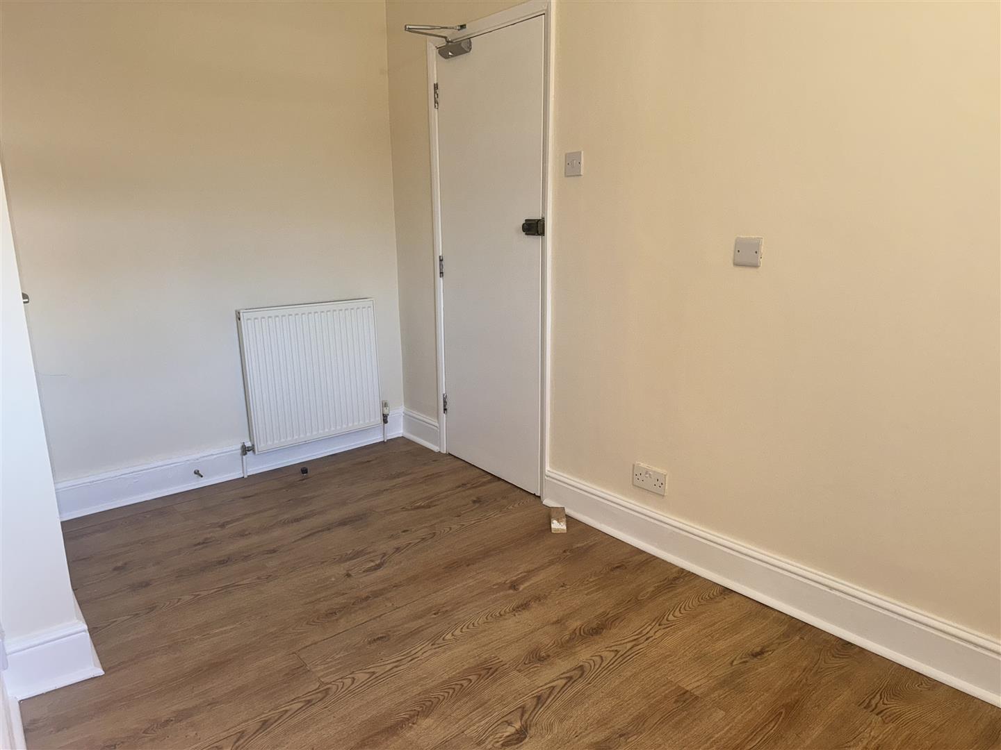 3 bed  to rent  - Property Image 6