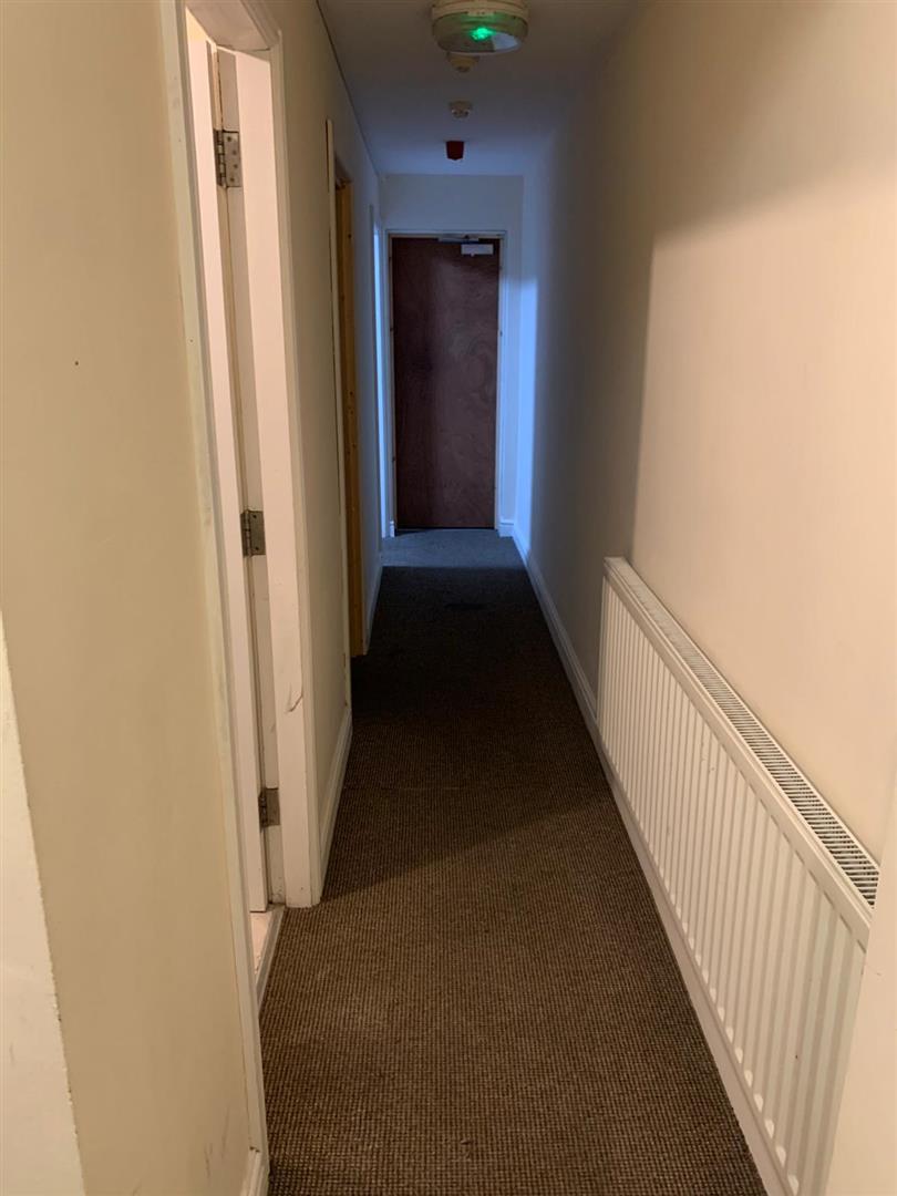  to rent  - Property Image 6