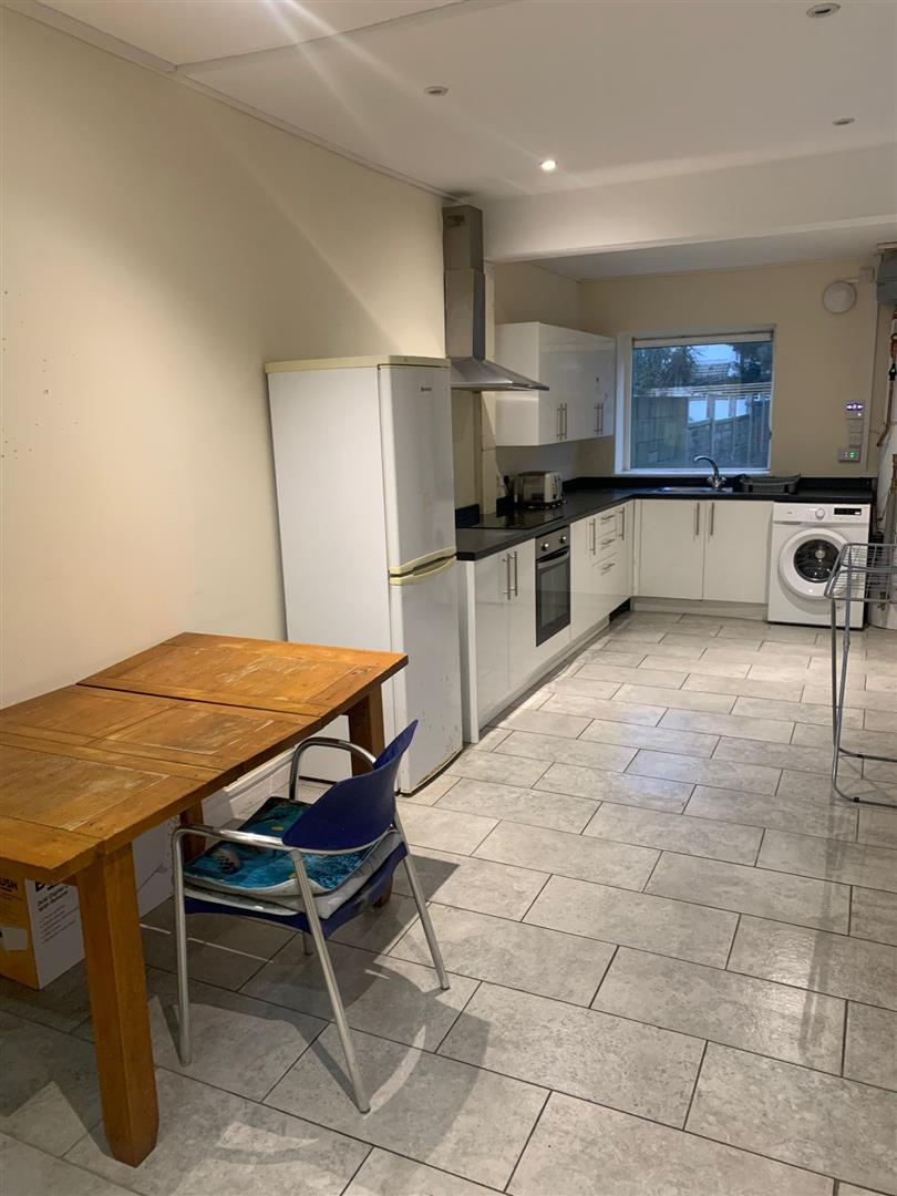 5 bed  to rent, DN32