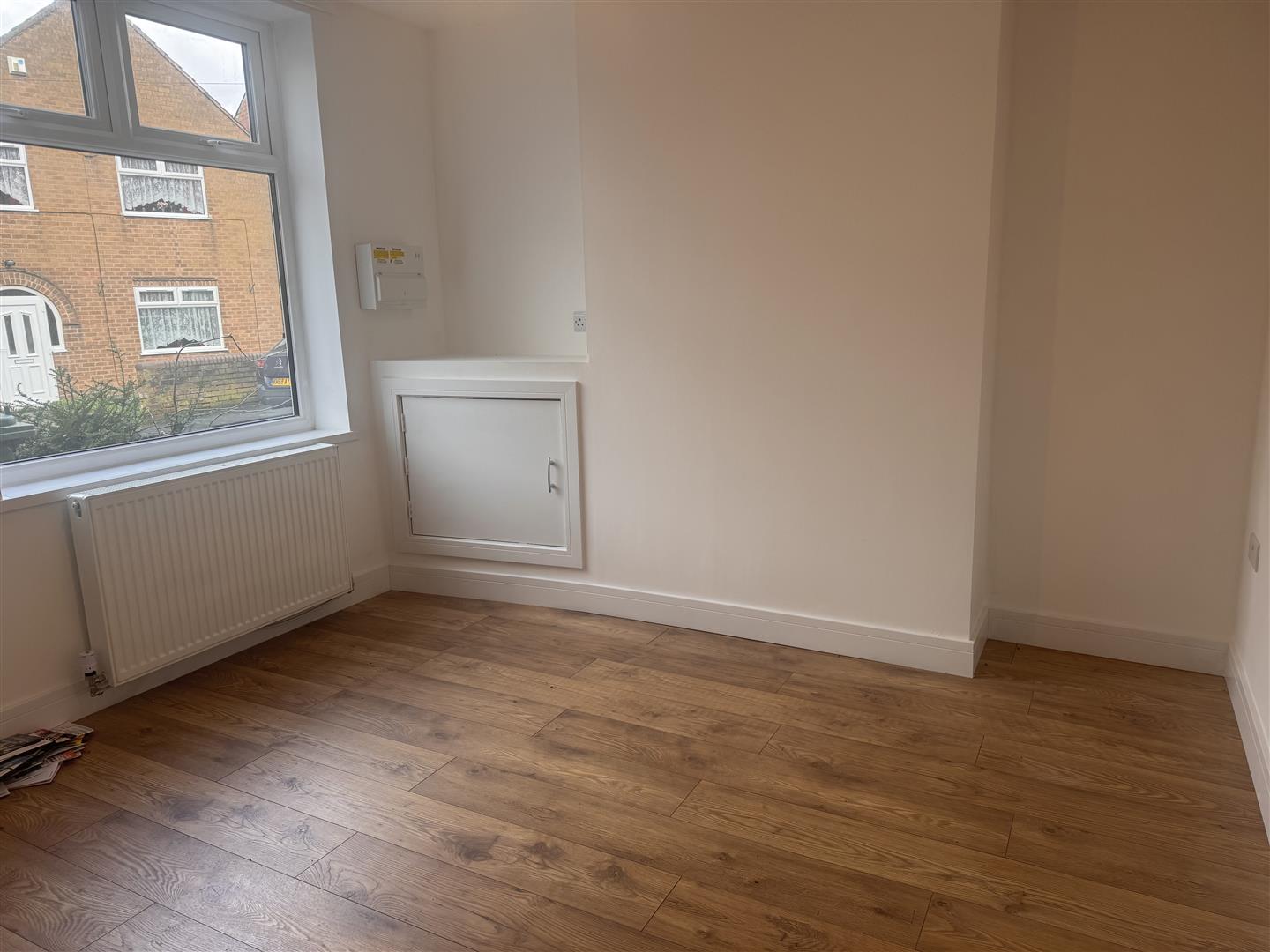 2 bed  to rent  - Property Image 2