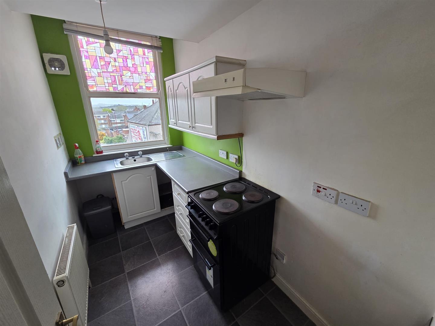 2 bed flat to rent 5