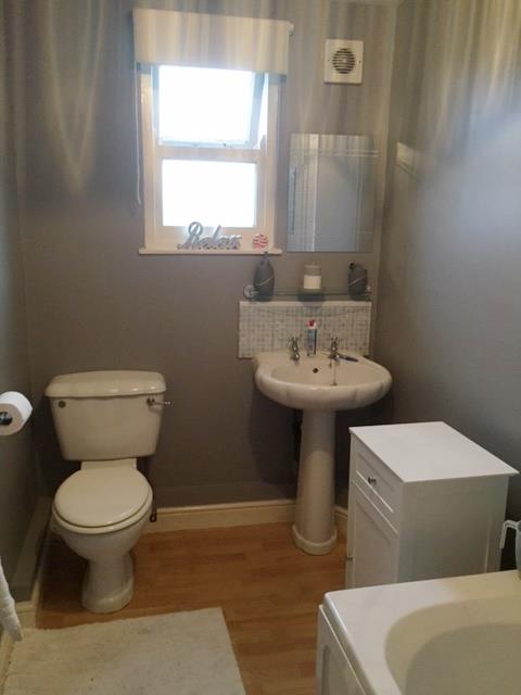 2 bed flat to rent  - Property Image 7