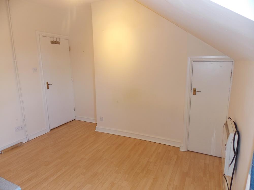 1 bed flat to rent in Ilkeston  - Property Image 2