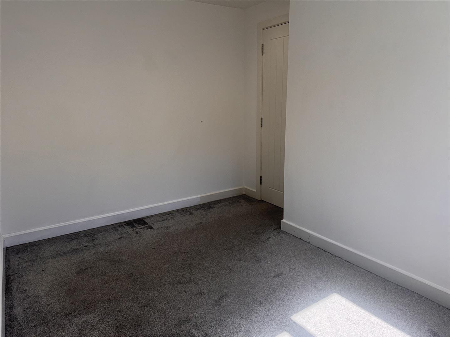 3 bed  to rent  - Property Image 13