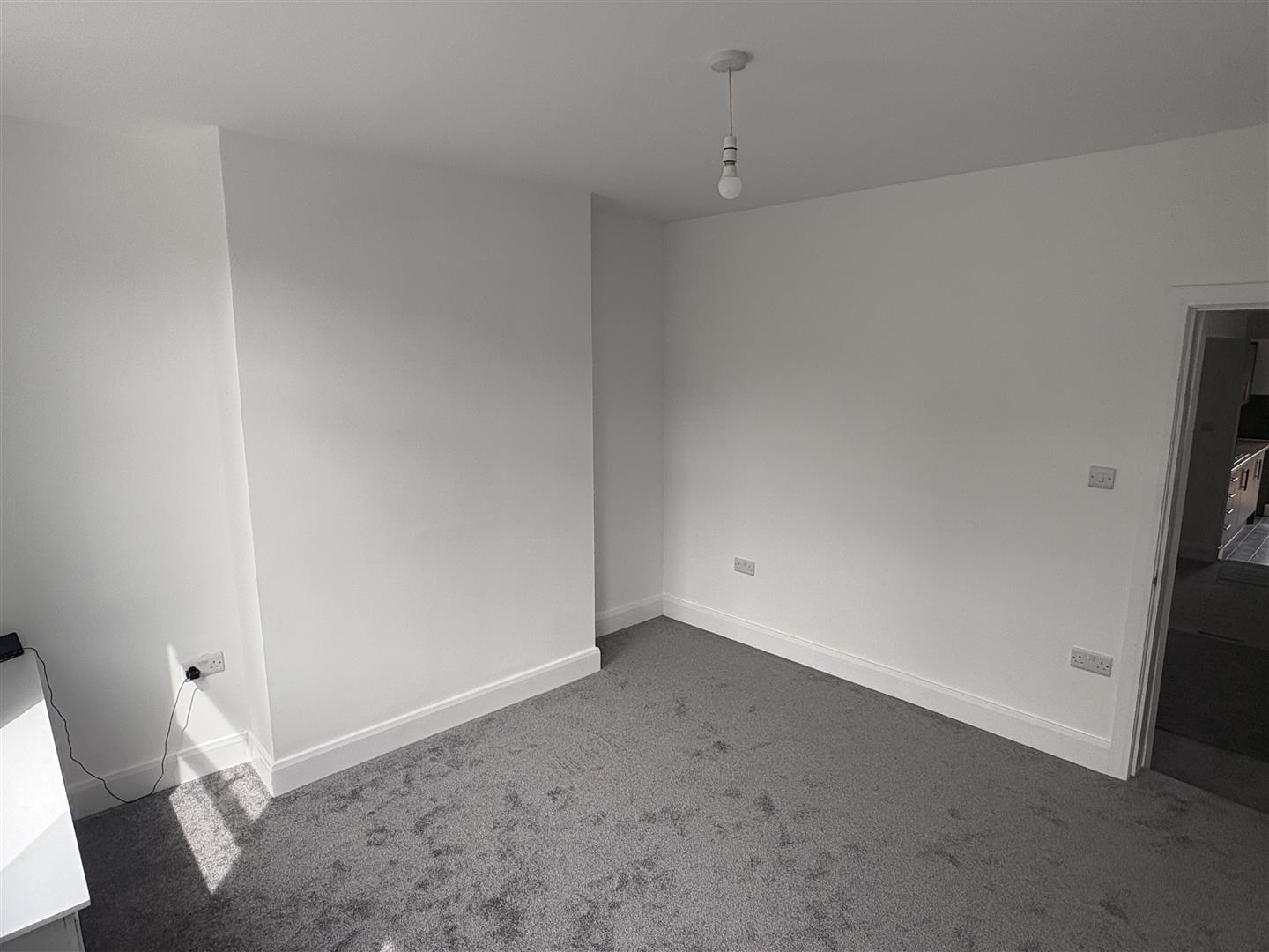 2 bed  to rent  - Property Image 1