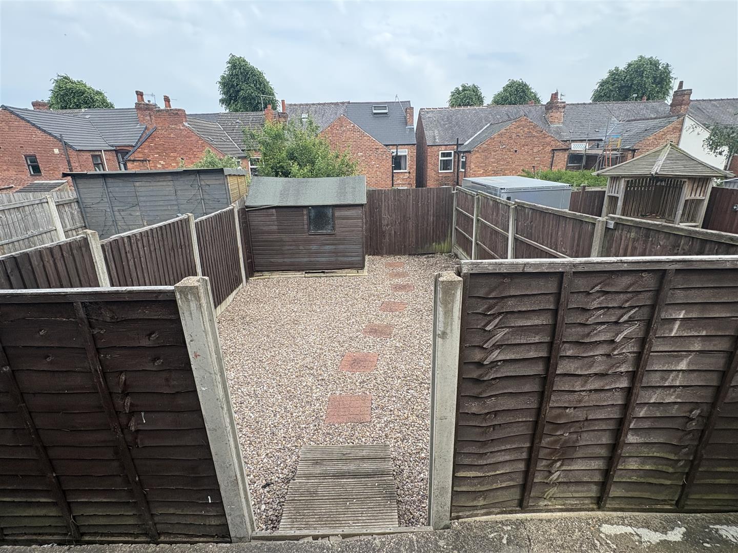 2 bed  to rent  - Property Image 8