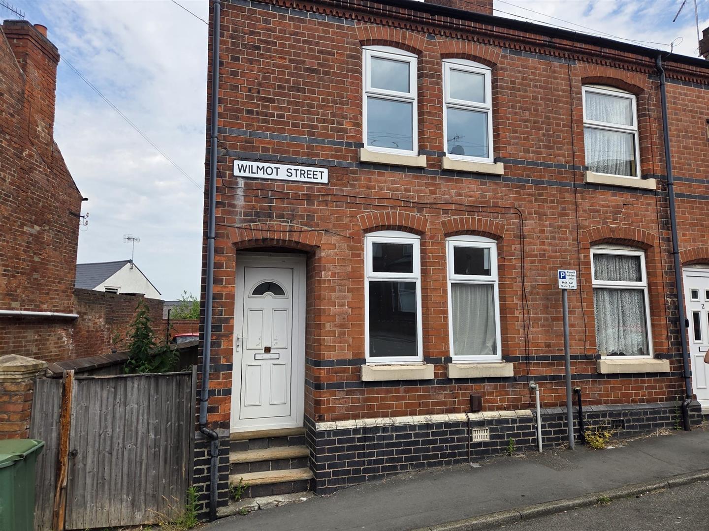 2 bed  to rent, DE7