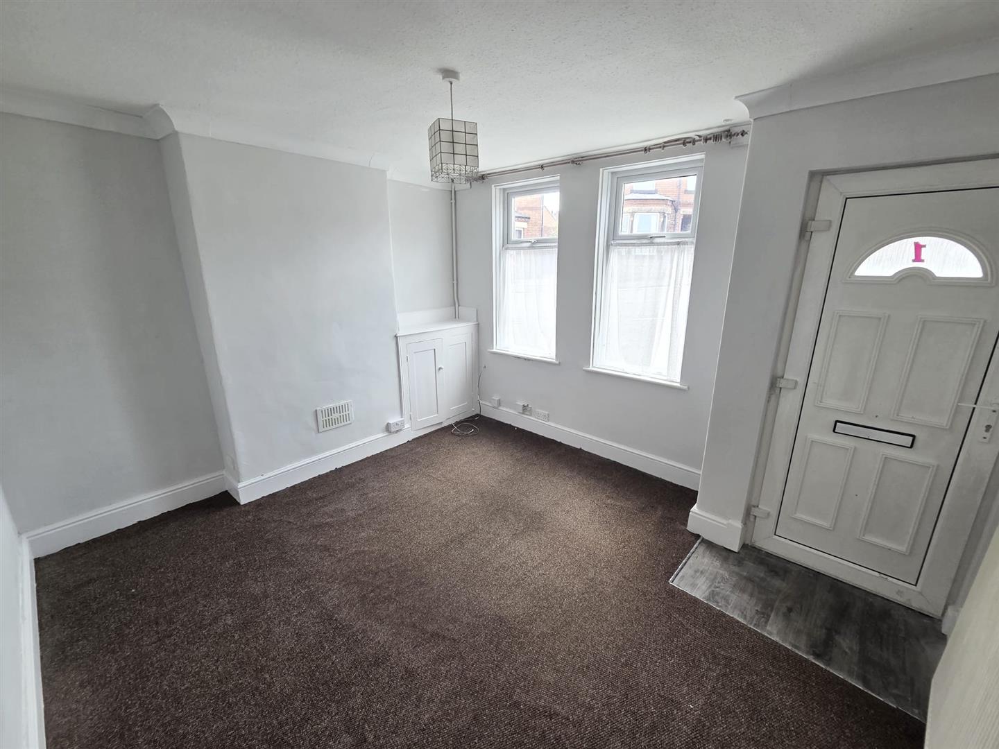 2 bed  to rent 2