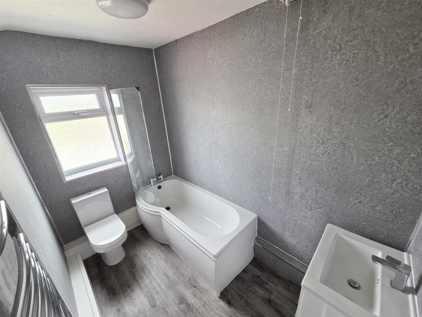2 bed  to rent  - Property Image 12