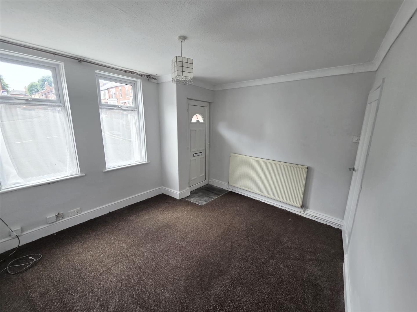 2 bed  to rent 3