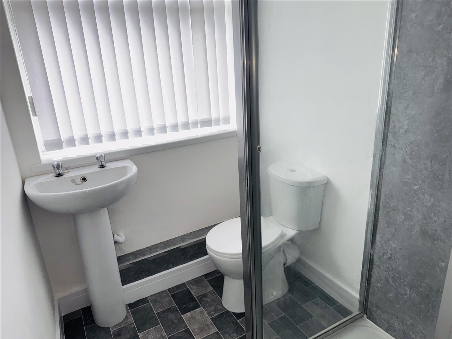 1 bed  to rent in Ilkeston 4