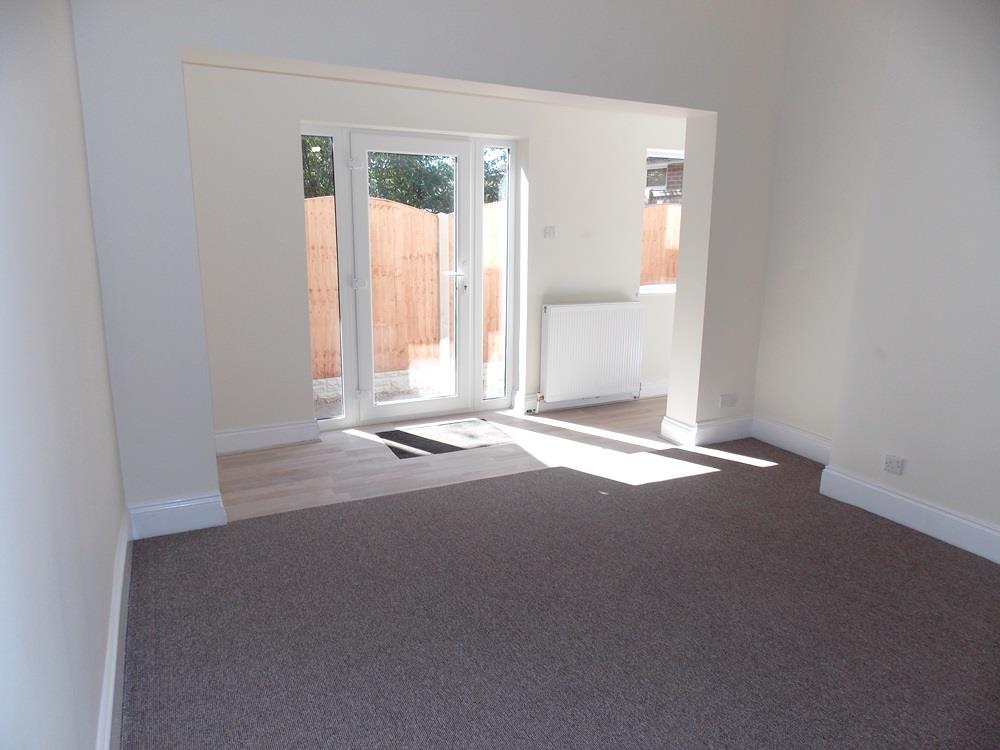 1 bed flat to rent in Ilkeston 3