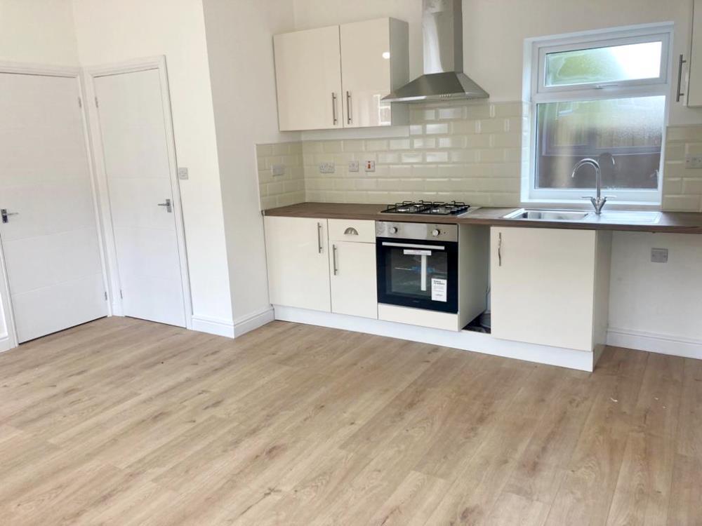 2 bed to rent 3